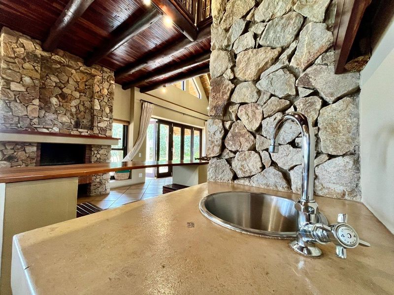 Stone Haven - Photo 10