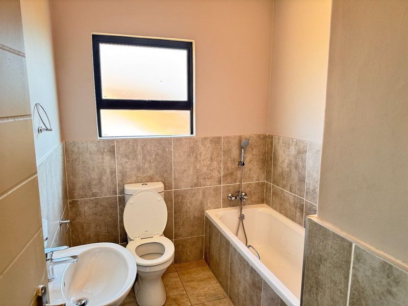 Your Dream Home Awaits: Exclusive New Development in Clearwater Eco Estate - Photo 7