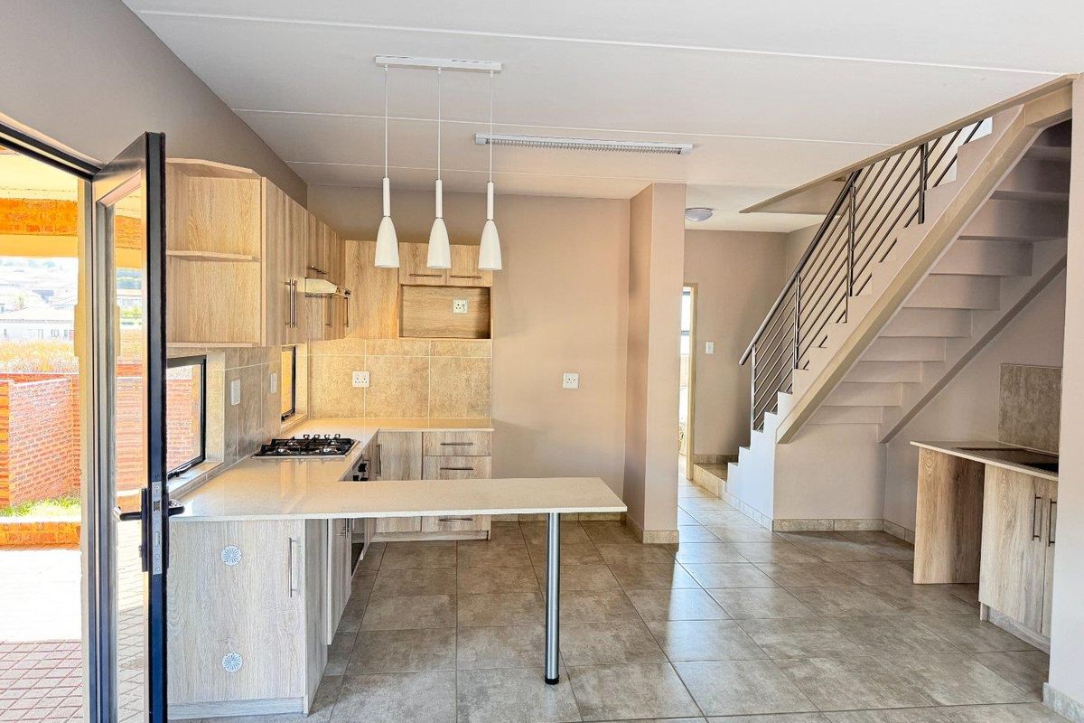 Your Dream Home Awaits: Exclusive New Development in Clearwater Eco Estate - Photo 2