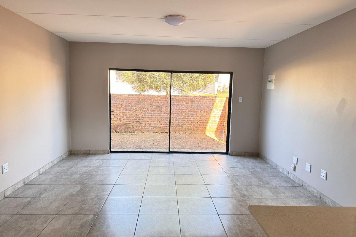 Your Dream Home Awaits: Exclusive New Development in Clearwater Eco Estate - Photo 3