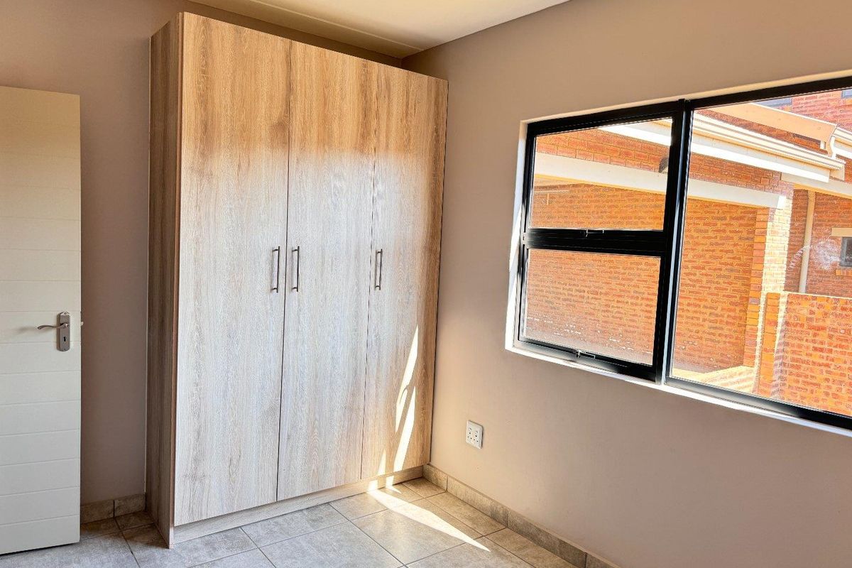 Your Dream Home Awaits: Exclusive New Development in Clearwater Eco Estate - Photo 5