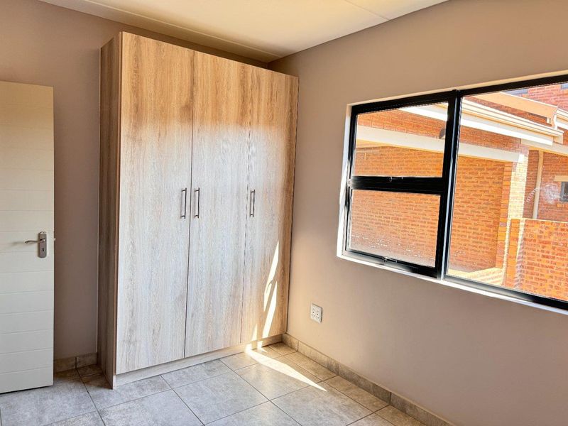 Your Dream Home Awaits: Exclusive New Development in Clearwater Eco Estate - Photo 5