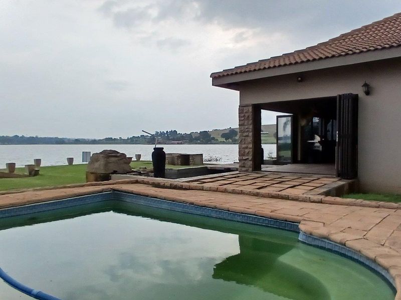 Great property in Golden Mile!! Check it out. - Photo 3