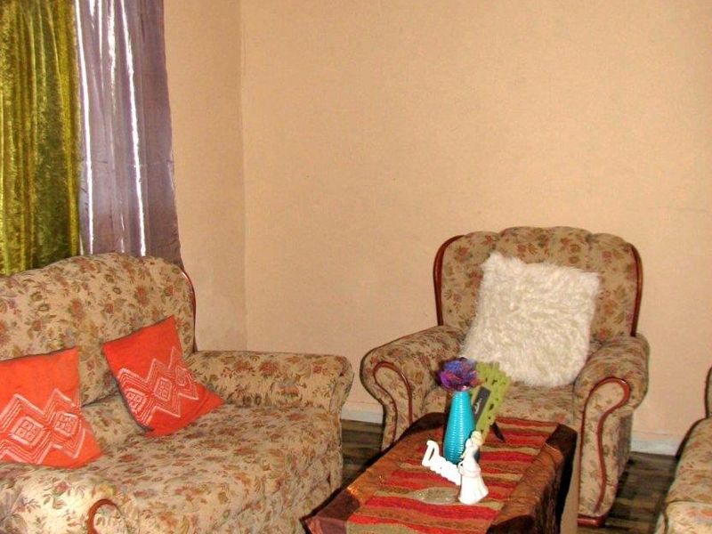 3 Bedroom Home for Sale - Photo 4