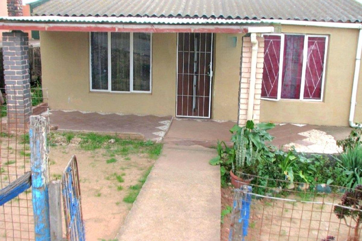 3 Bedroom Home for Sale - Photo 2