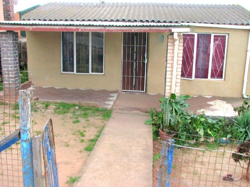 3 Bedroom Home for Sale - Photo 2