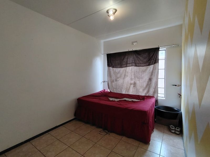 Ground floor unit!!! - Photo 9