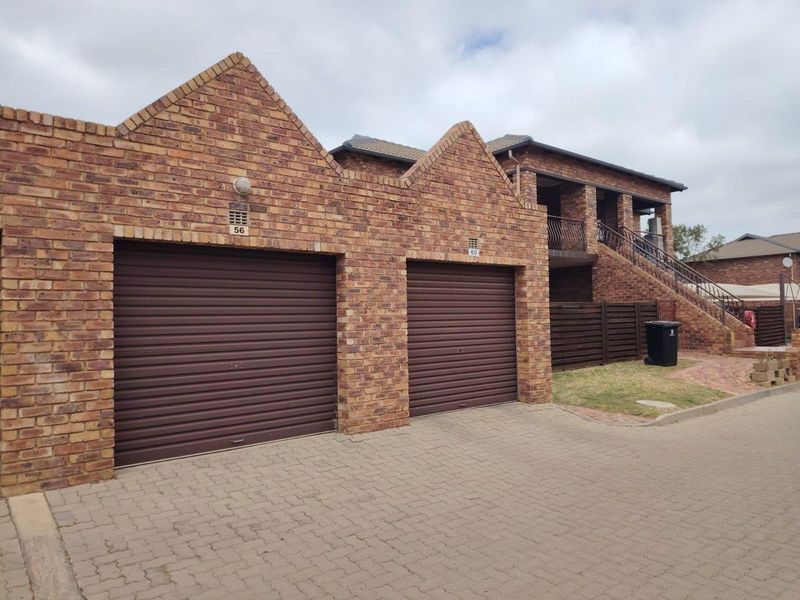 Sophisticated Ground-Floor Unit in Secure Complex with Pool and Pet-Friendly Appeal - Photo 3