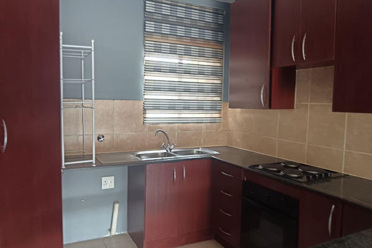 Apartment For Sale In Brakpan - Photo 2