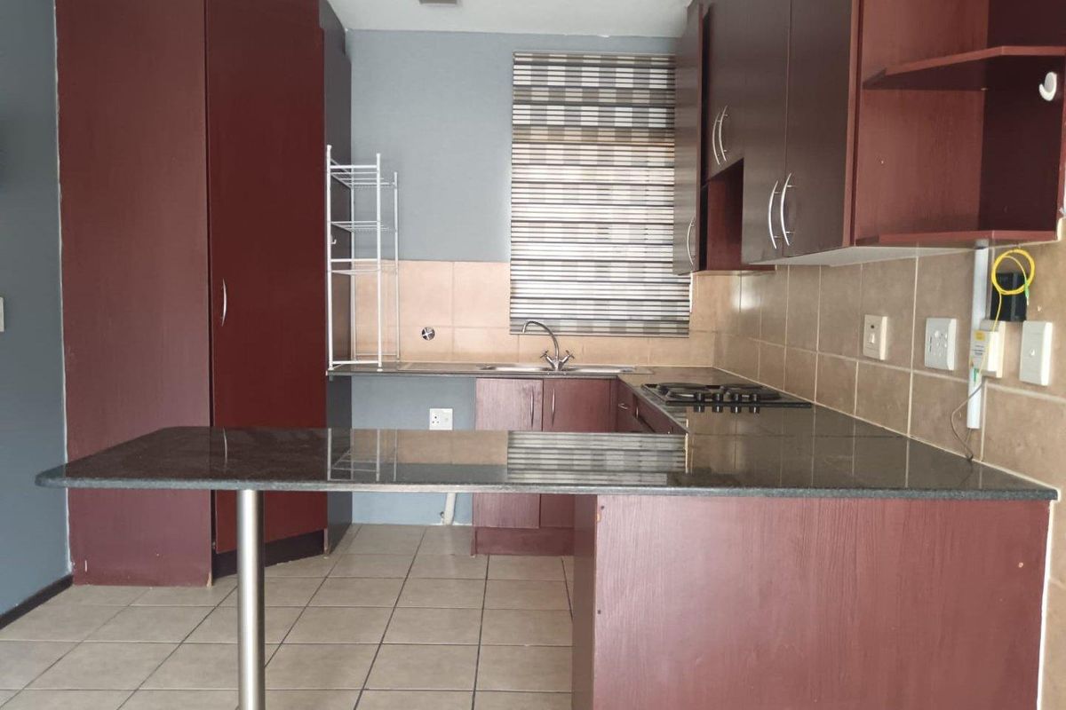 Apartment For Sale In Brakpan - Photo 5