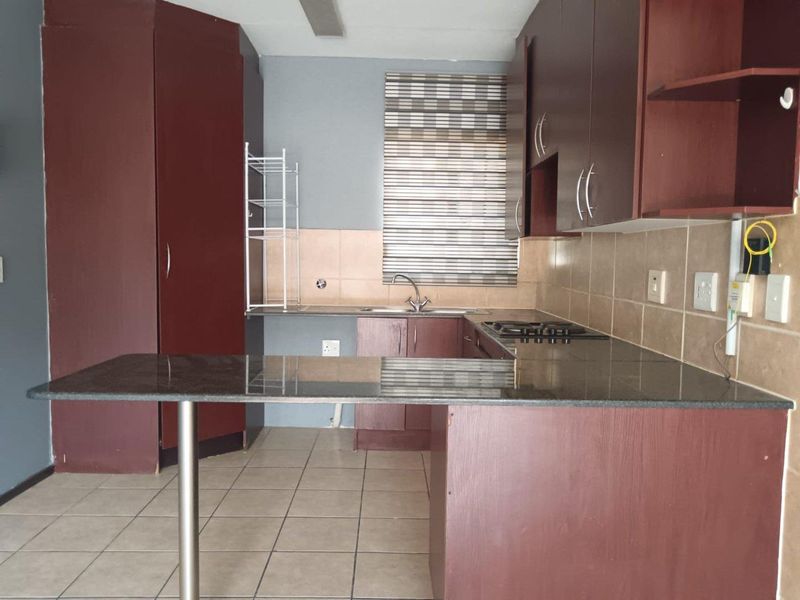 Apartment For Sale In Brakpan - Photo 5