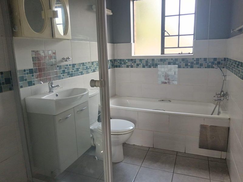 Apartment For Sale In Brakpan - Photo 9