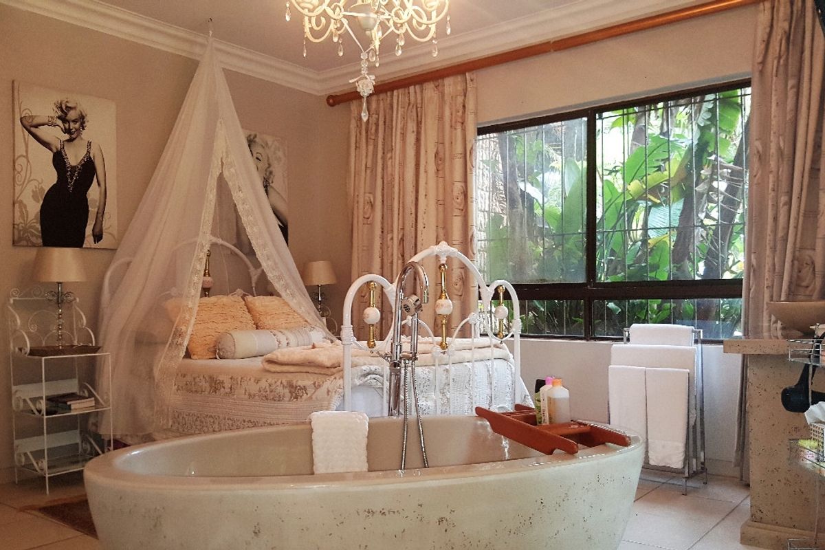 Luxury Living At Its Best! For The Discerning Buyer. - Photo 4