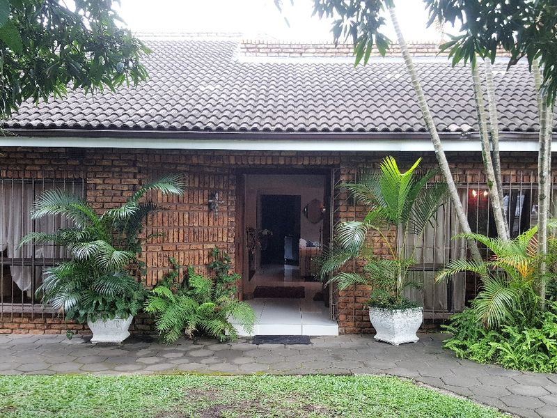 Luxury Living At Its Best! For The Discerning Buyer. - Photo 5