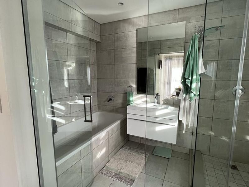 Gorgeous 3 bedroom, pet friendly apartment in  Serengeti Lifestyle Estate for Investing Purposes onl - Photo 9