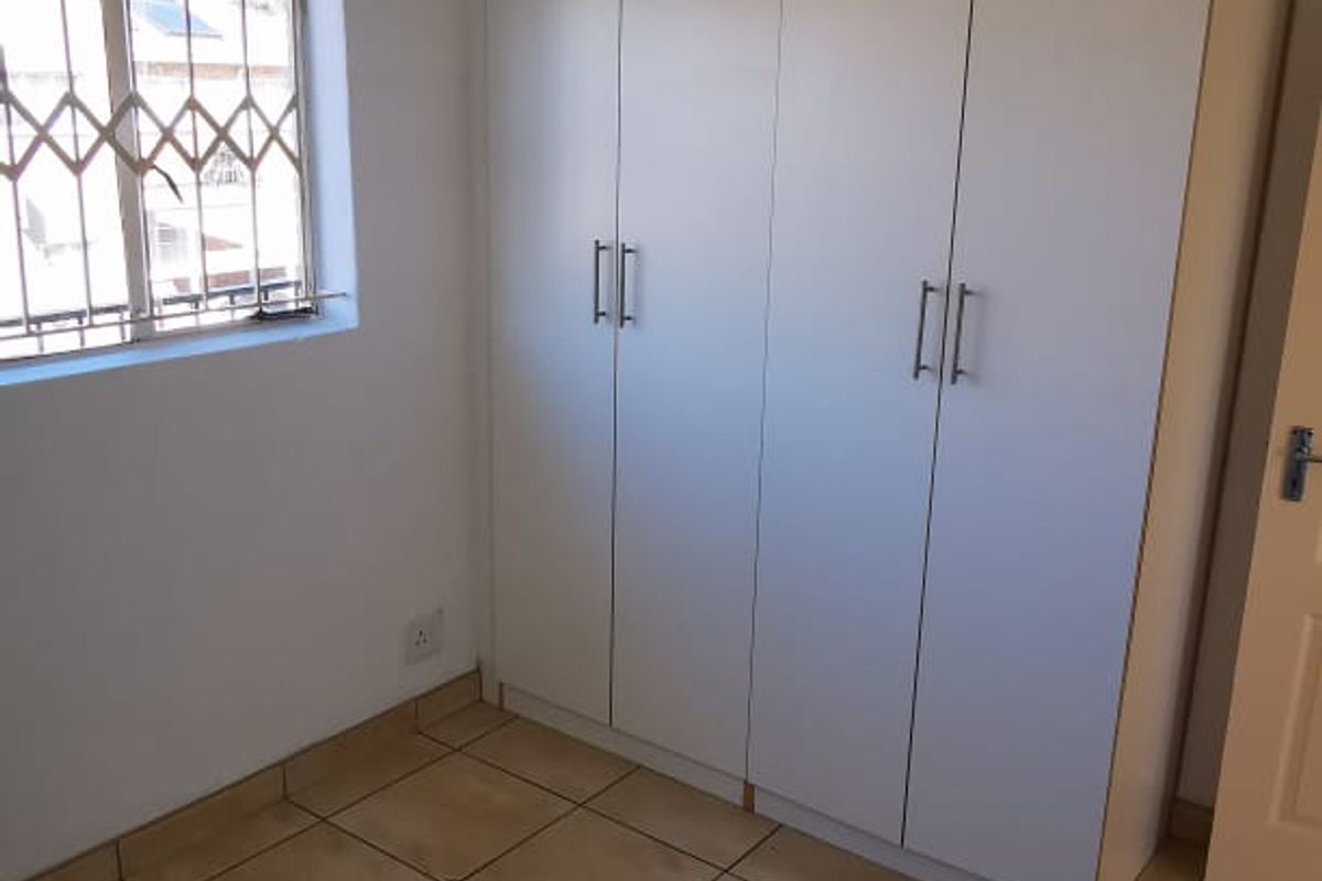 Stunning 2 bedroom upstairs in Dal Grande, Brakpan, Dalpark Ext 9 - Photo 2