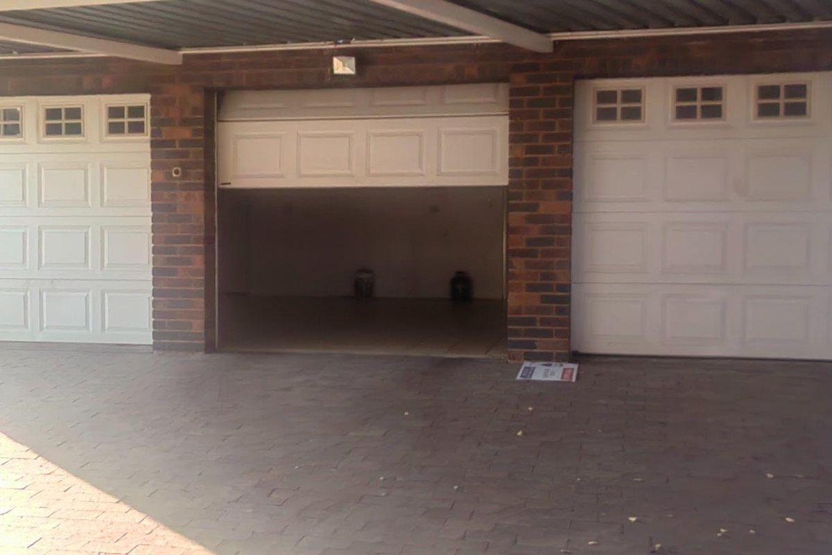 4-Bedroom Home for Sale in Winchester Hills - Photo 4