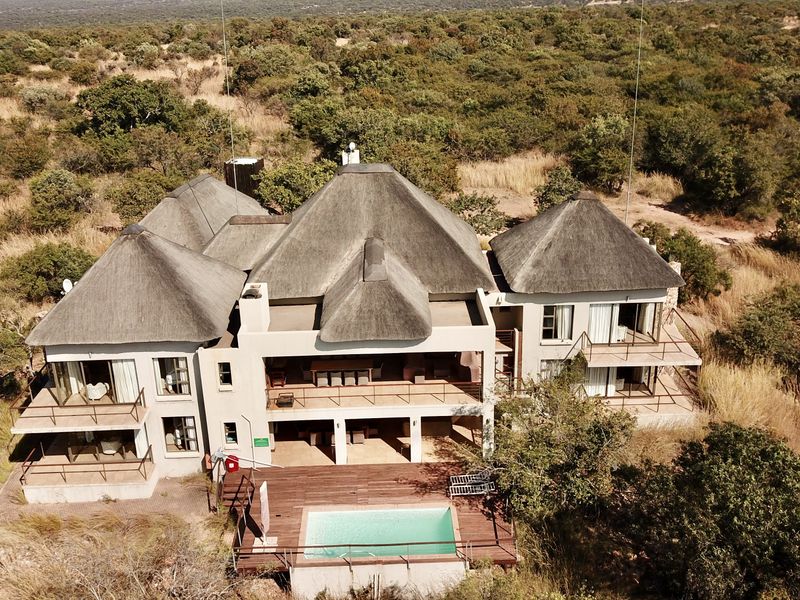 Panoramic Mountain-View Retreat in Morkels, Zebula Golf Estate - Photo 2