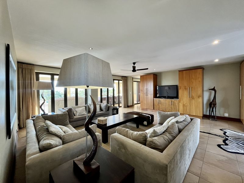 Panoramic Mountain-View Retreat in Morkels, Zebula Golf Estate - Photo 7