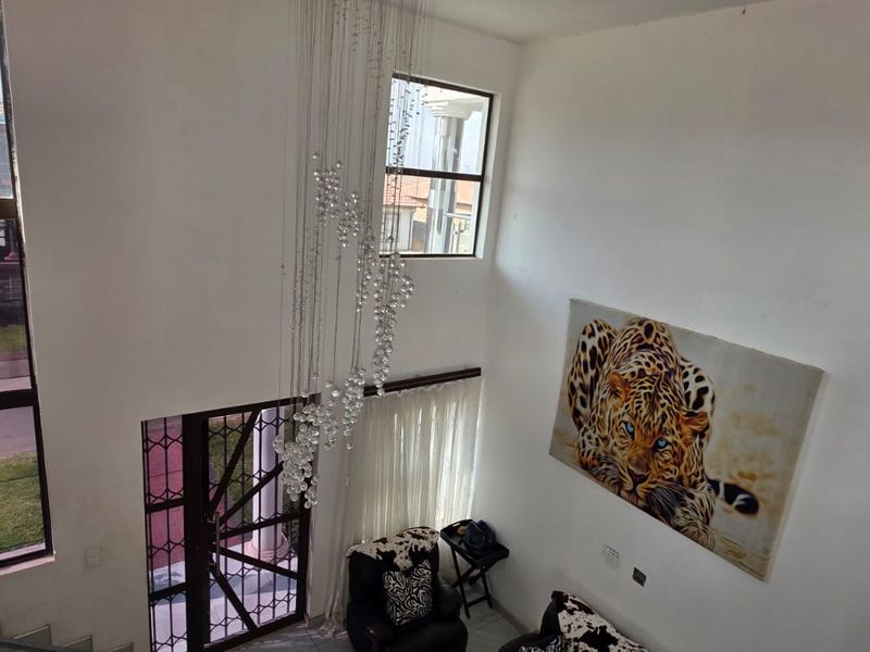 A Masterpiece in the Making - Photo 3