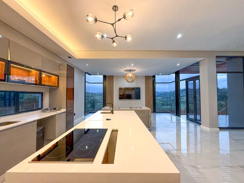 Modern Elegance in Palm Lakes Estate - Photo 6