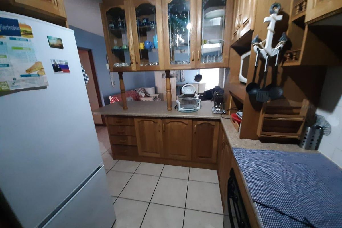 Rare Gem on the Banks of the Hartenbos River! - Photo 5