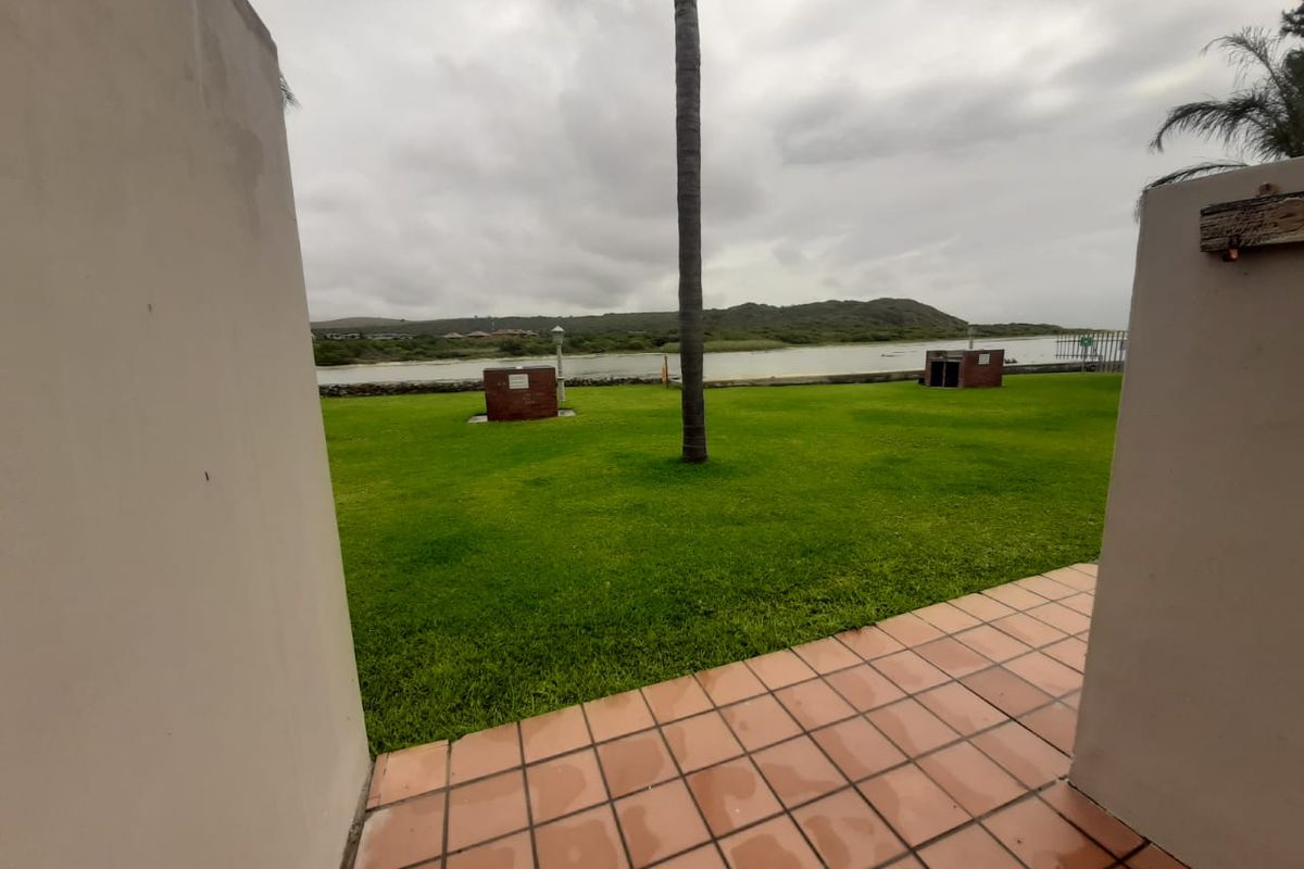 Rare Gem on the Banks of the Hartenbos River! - Photo 2