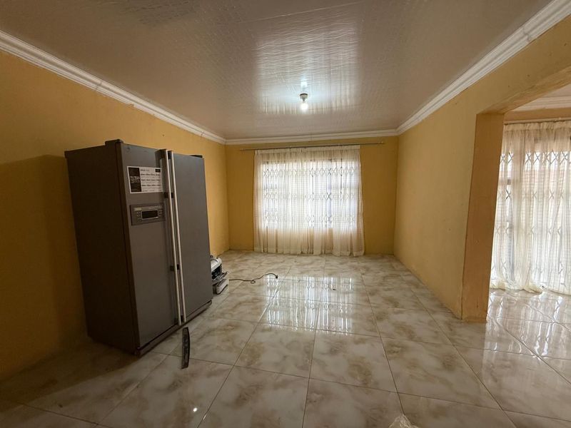 Don’t miss out on this lovely 5 bedroom home in Waldrift , Vereeniging - Photo 7