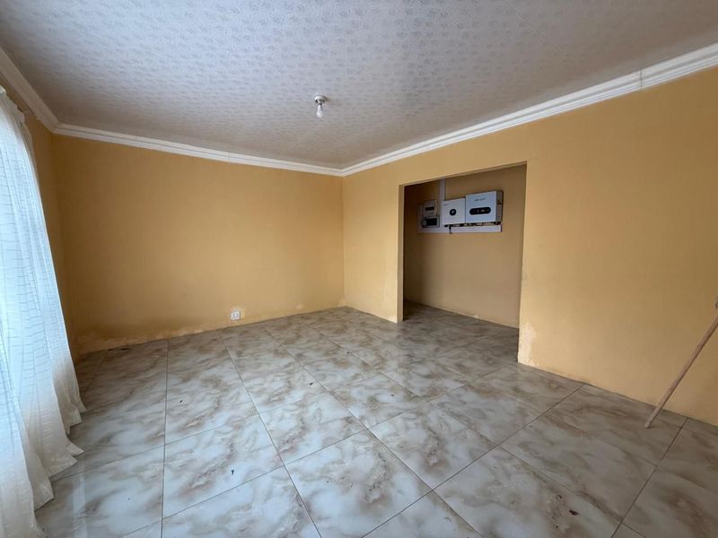 Don’t miss out on this lovely 5 bedroom home in Waldrift , Vereeniging - Photo 6