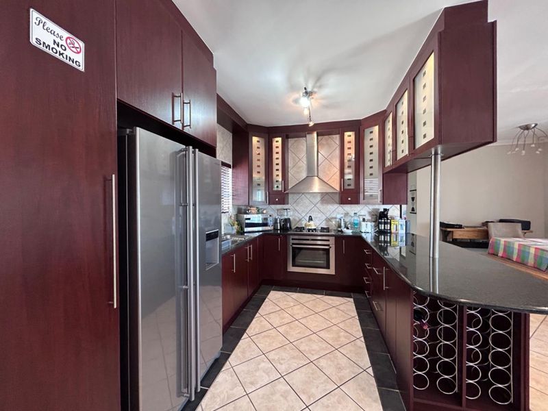 Location Location Location - Photo 4