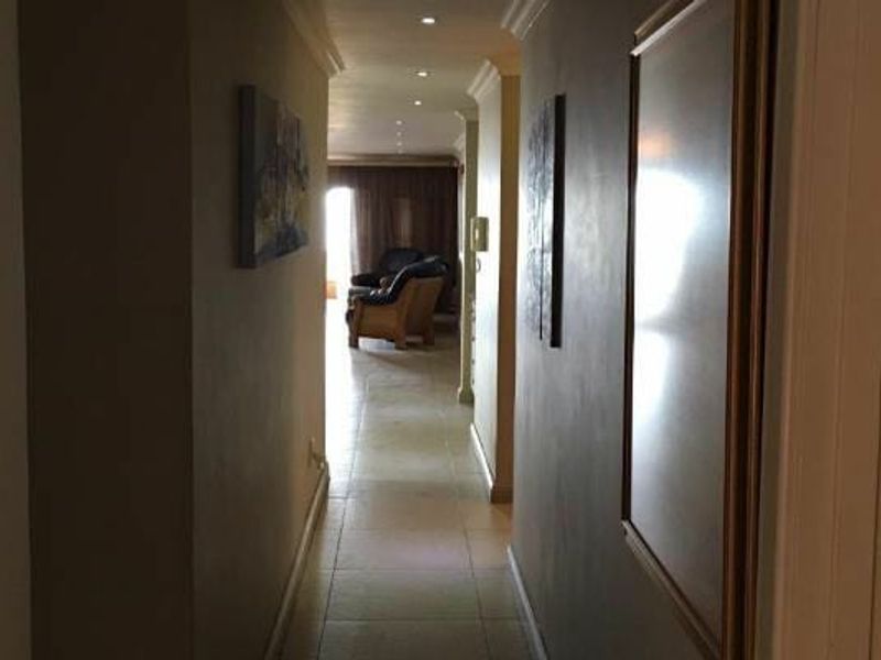 Luxurious furnished apartment in Jeffreys Bay - Photo 9