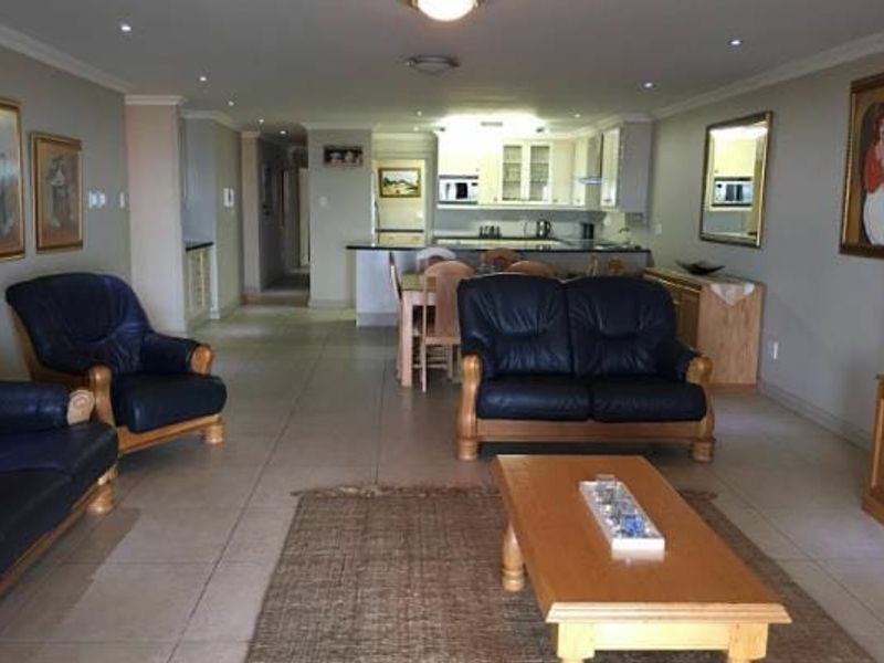 Luxurious furnished apartment in Jeffreys Bay - Photo 5