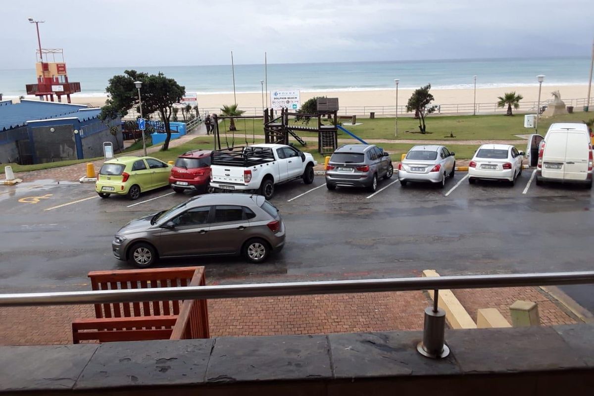 Luxurious furnished apartment in Jeffreys Bay - Photo 2