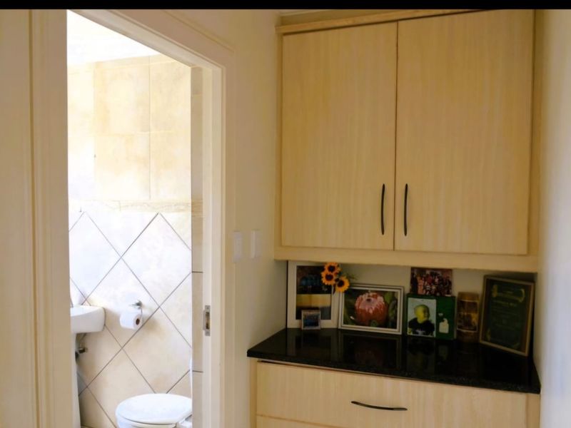 3 Bedroom Duplex unit - Photo 9