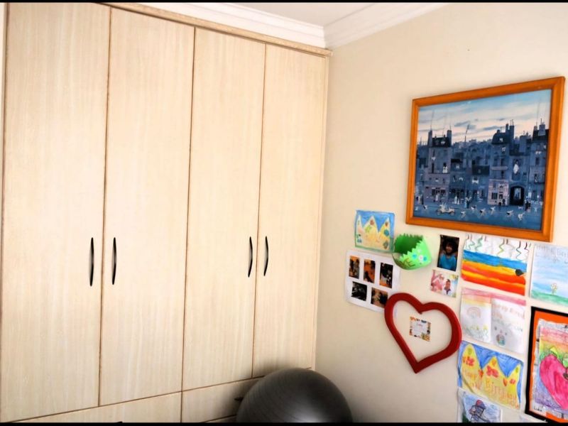 3 Bedroom Duplex unit - Photo 7