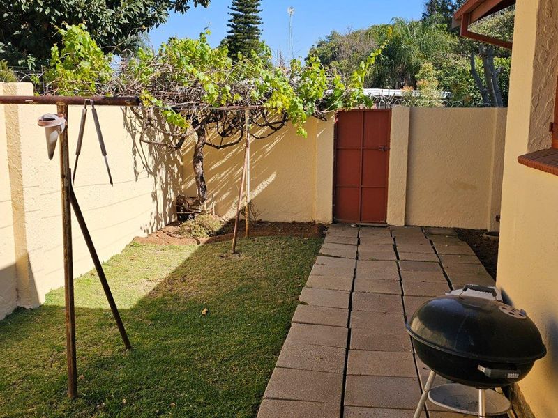 Exclusive Dual-Home Estate for Sale in Welgelegen – Multi-Generational Living Meets Investment Pot - Photo 8