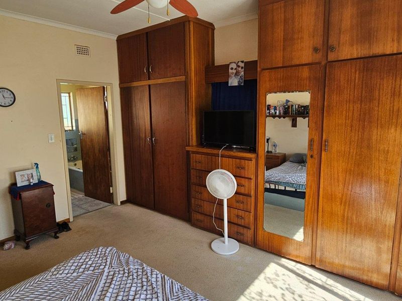 Exclusive Dual-Home Estate for Sale in Welgelegen – Multi-Generational Living Meets Investment Pot - Photo 9