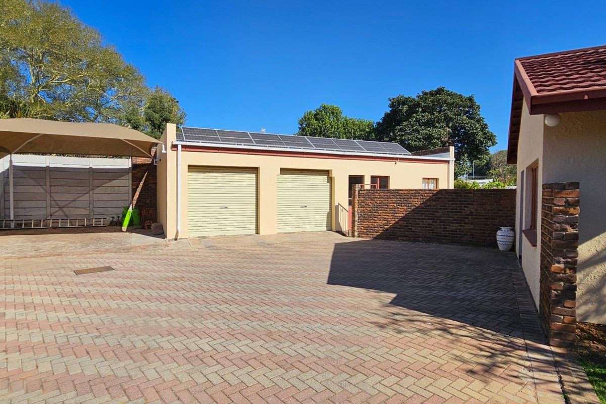 Exclusive Dual-Home Estate for Sale in Welgelegen – Multi-Generational Living Meets Investment Pot - Photo 2