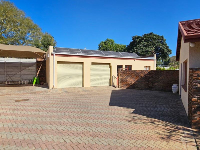 Exclusive Dual-Home Estate for Sale in Welgelegen – Multi-Generational Living Meets Investment Pot - Photo 2