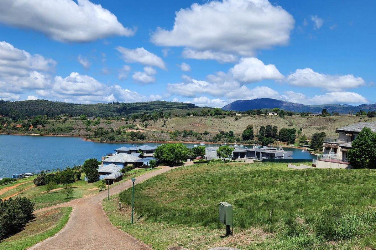 Nestled in the Serene Beauty of Clearwater's Cove! - Photo 4