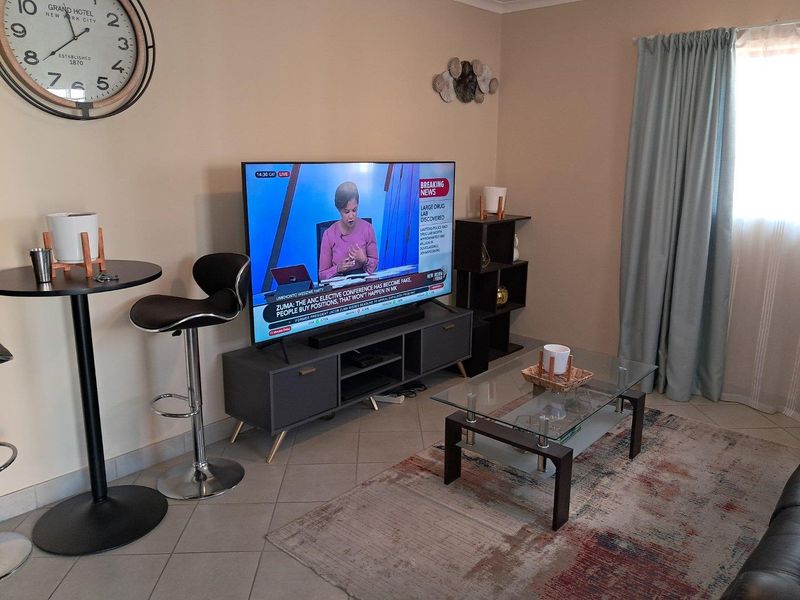 House For Sale In Centurion - Photo 2