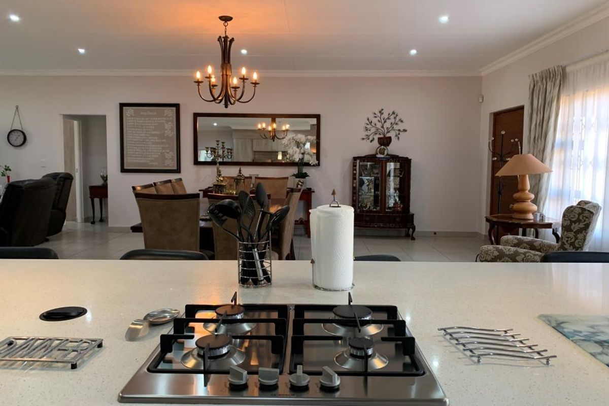 Masterpiece in the Bushveld. Newly Built Home for Sale in Kranspoort Vakansiedorp - Photo 2