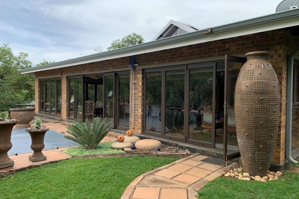 Rustic Charm Meets Modern Flexibility.............Kranspoort Vakansiedorp - Photo 2