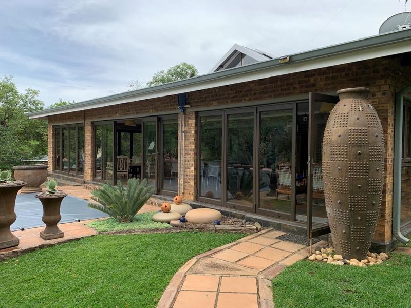 Rustic Charm Meets Modern Flexibility.............Kranspoort Vakansiedorp - Photo 2