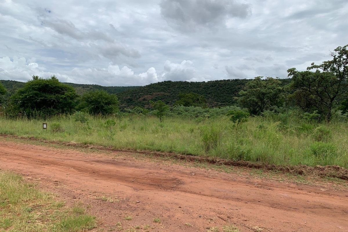 Your Gateway to Tranquility and Luxury Living - Photo 2