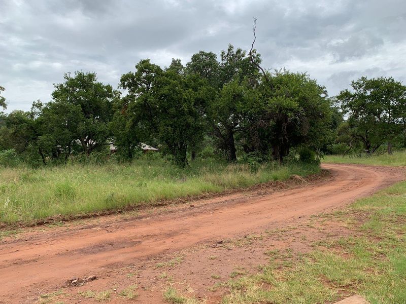 Your Gateway to Tranquility and Luxury Living - Photo 4