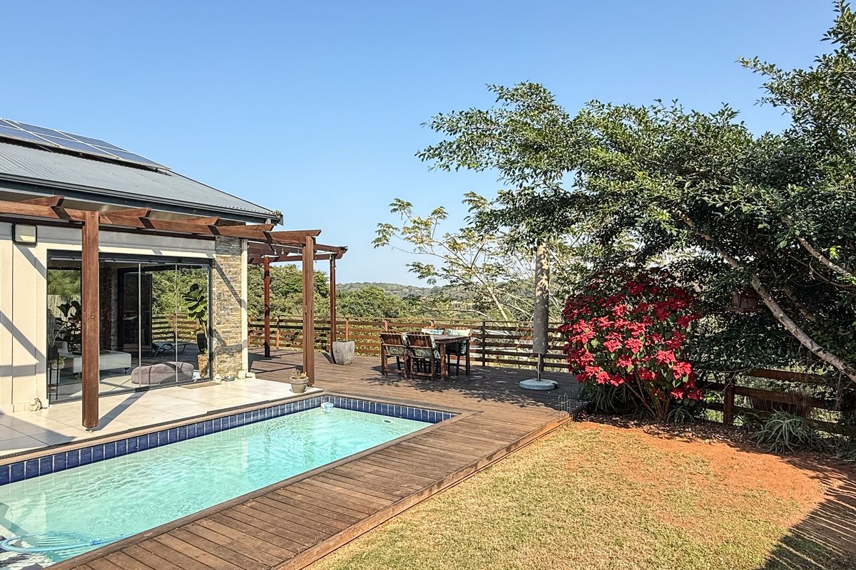 Tranquil Forest Retreat with Modern Comforts and Exceptional Outdoor Living - Photo 3