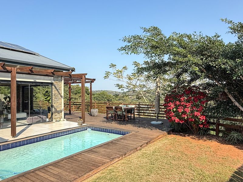 Tranquil Forest Retreat with Modern Comforts and Exceptional Outdoor Living - Photo 3