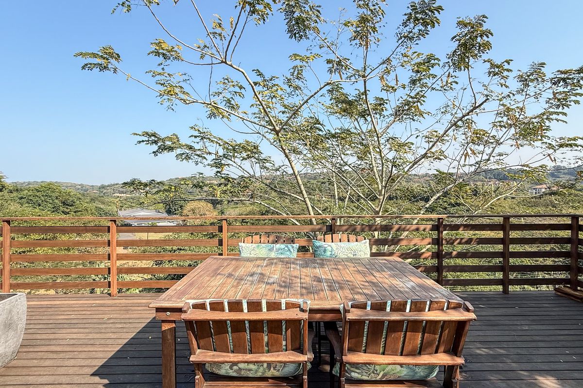 Tranquil Forest Retreat with Modern Comforts and Exceptional Outdoor Living - Photo 2