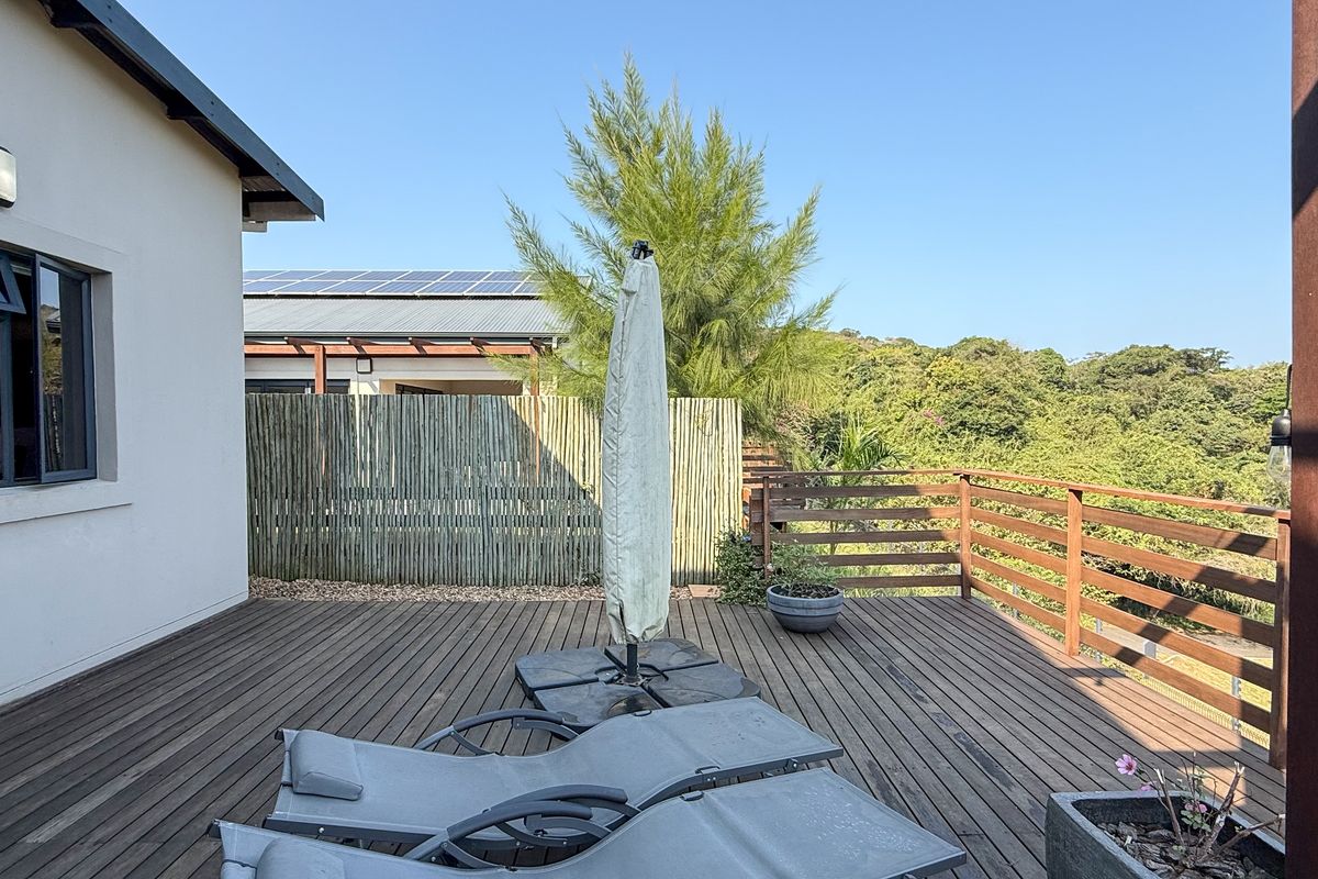 Tranquil Forest Retreat with Modern Comforts and Exceptional Outdoor Living - Photo 5